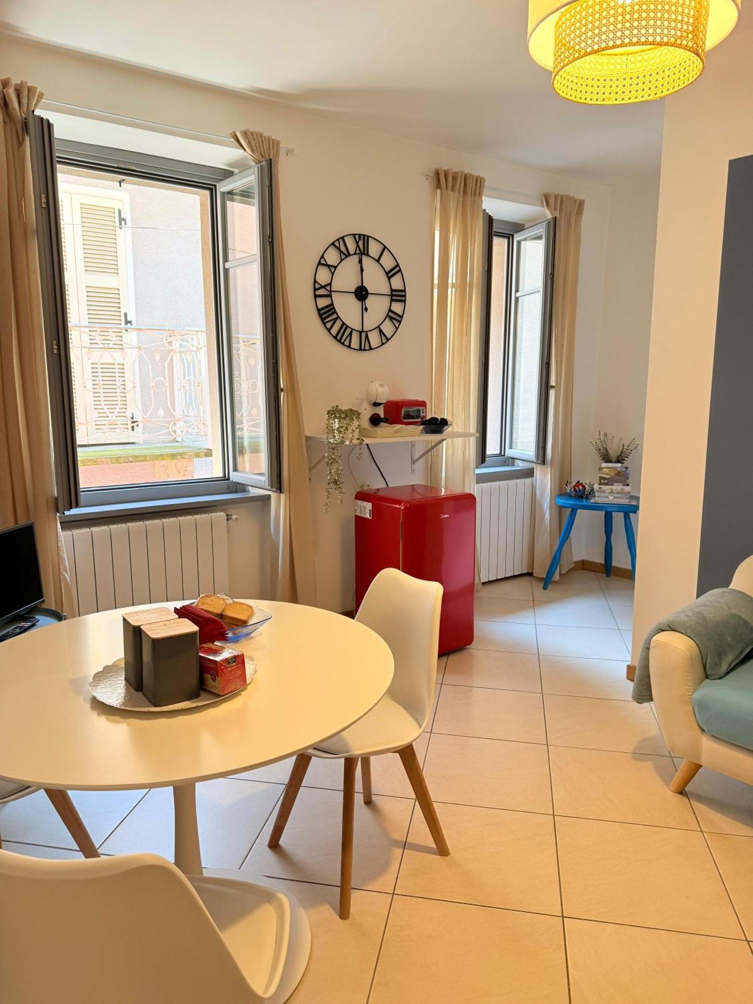 Residenze Blue Lake Оменья Экстерьер фото